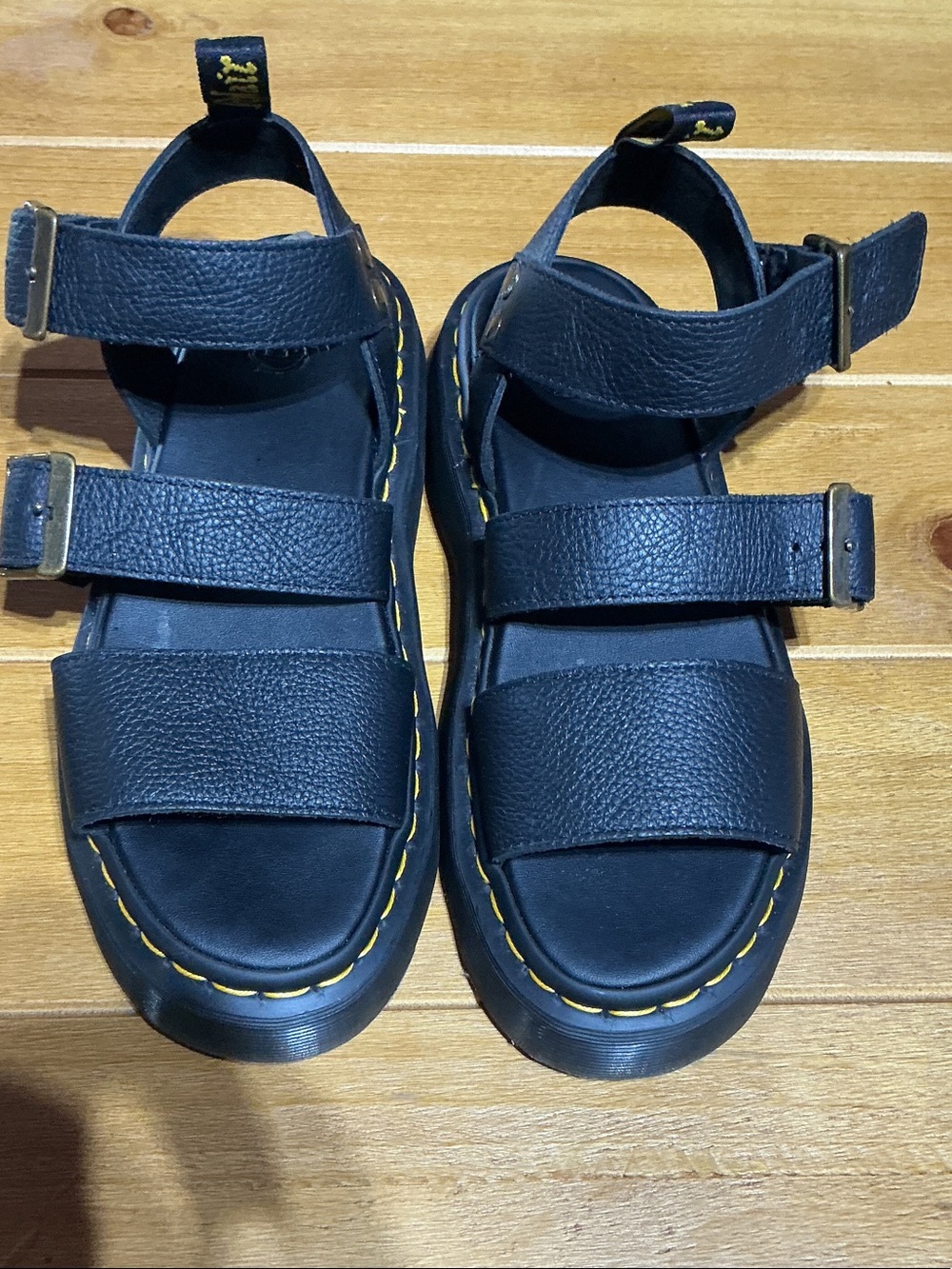 Dr Martens Gryphon Quad NWOT Women’s Black Leather Platform Sandals Sz 9